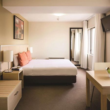 Travelodge Hotel Уелингтън Екстериор снимка