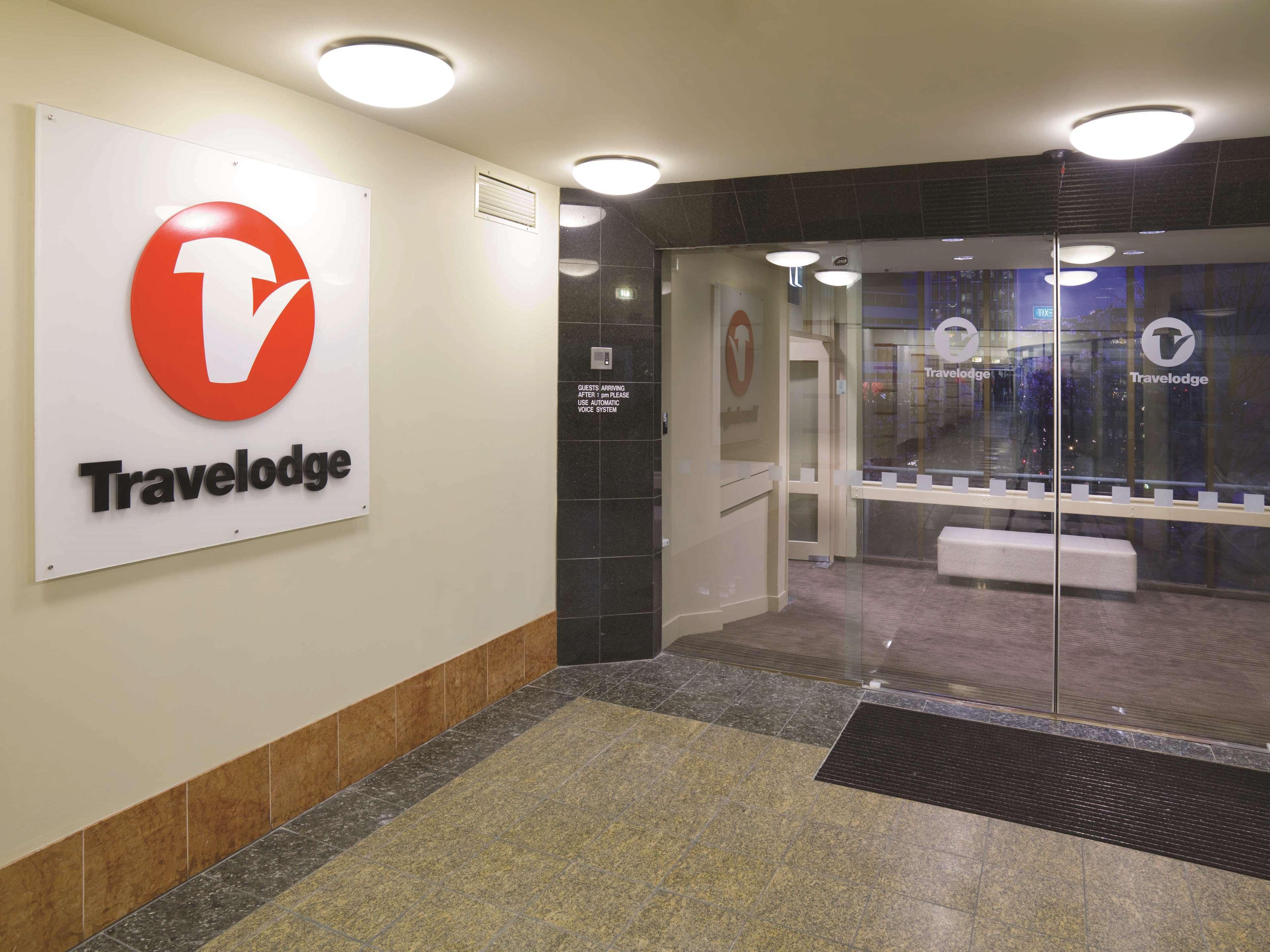 Travelodge Hotel Уелингтън Екстериор снимка