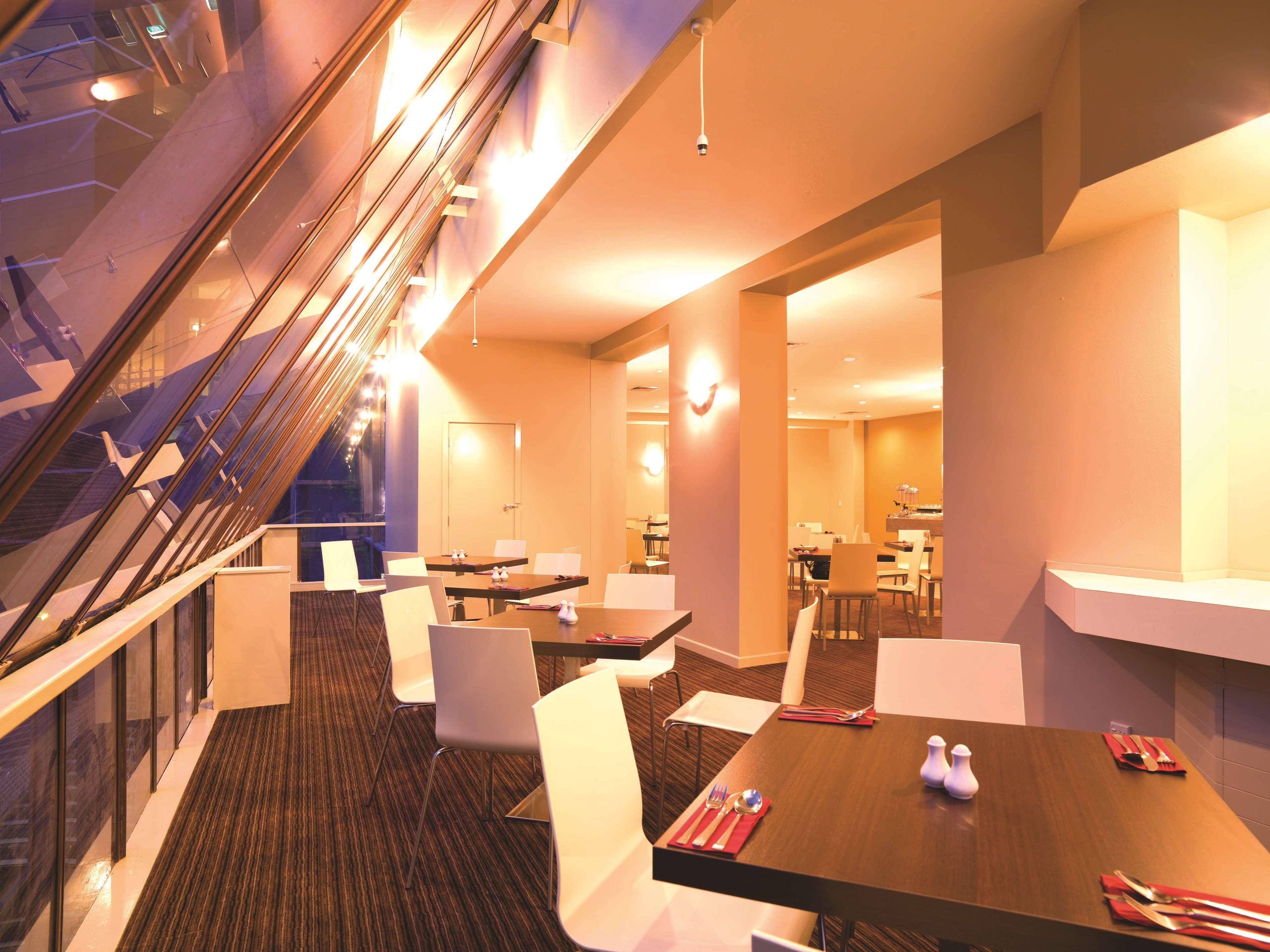Travelodge Hotel Уелингтън Екстериор снимка