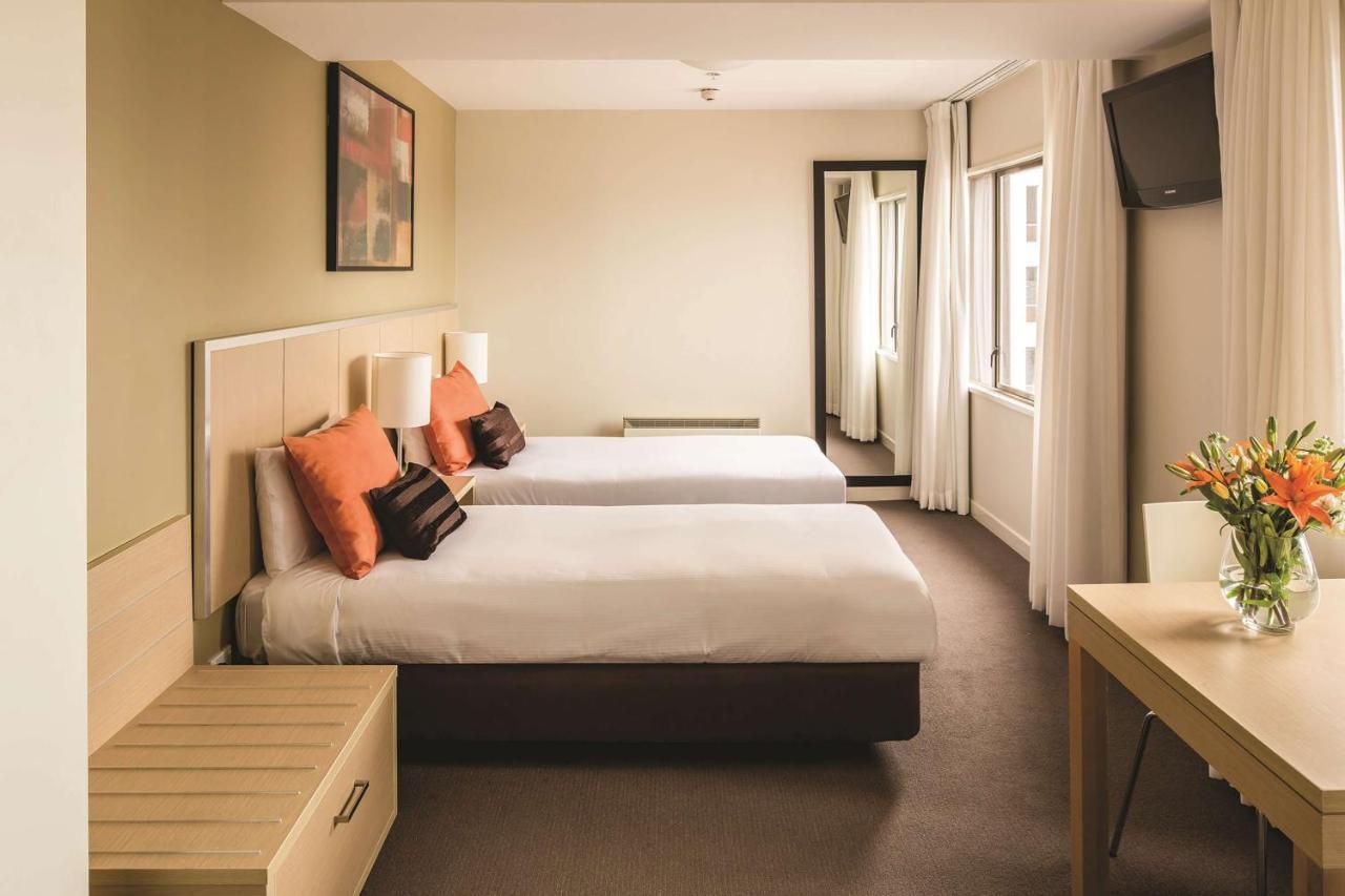 Travelodge Hotel Уелингтън Екстериор снимка