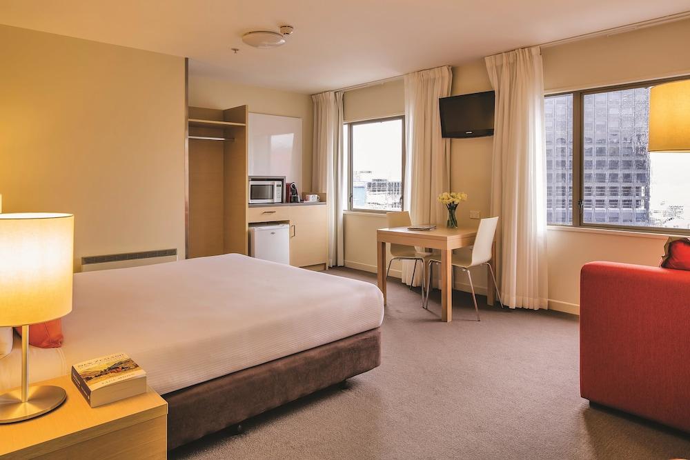 Travelodge Hotel Уелингтън Екстериор снимка