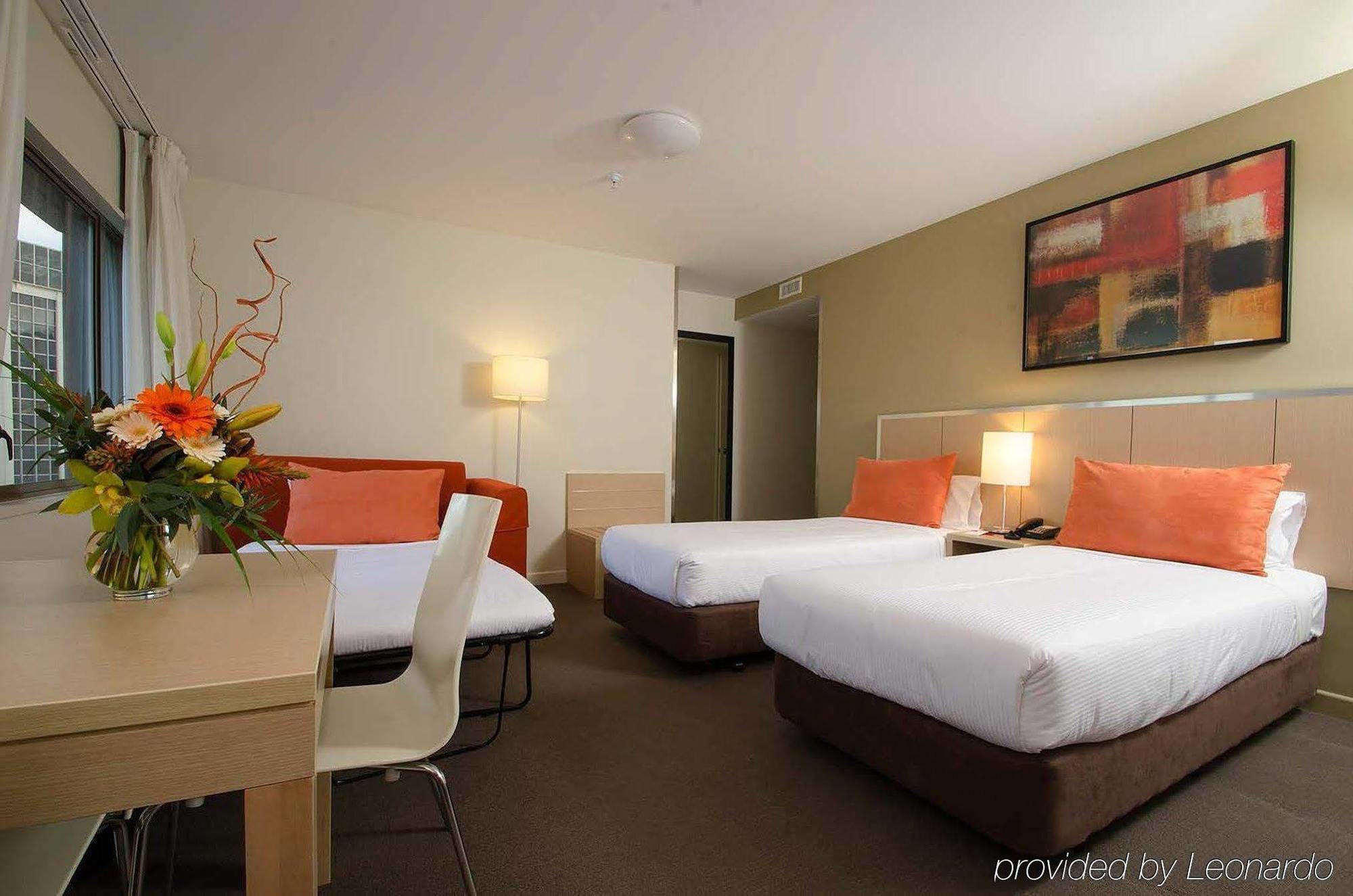 Travelodge Hotel Уелингтън Екстериор снимка